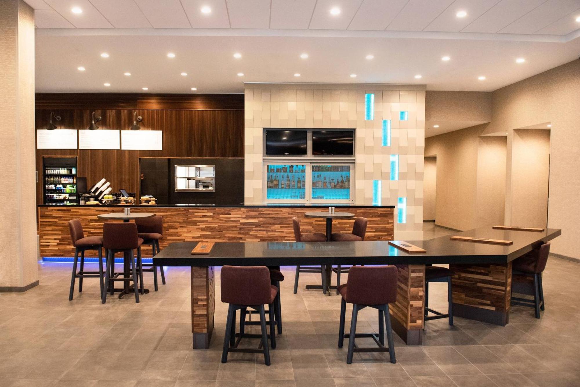 Courtyard By Marriott Mesa At Wrigleyville West المظهر الخارجي الصورة